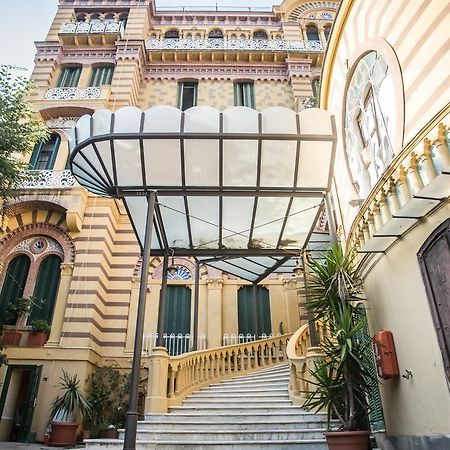 Casa Vacanze Amedeo Наполи Екстериор снимка